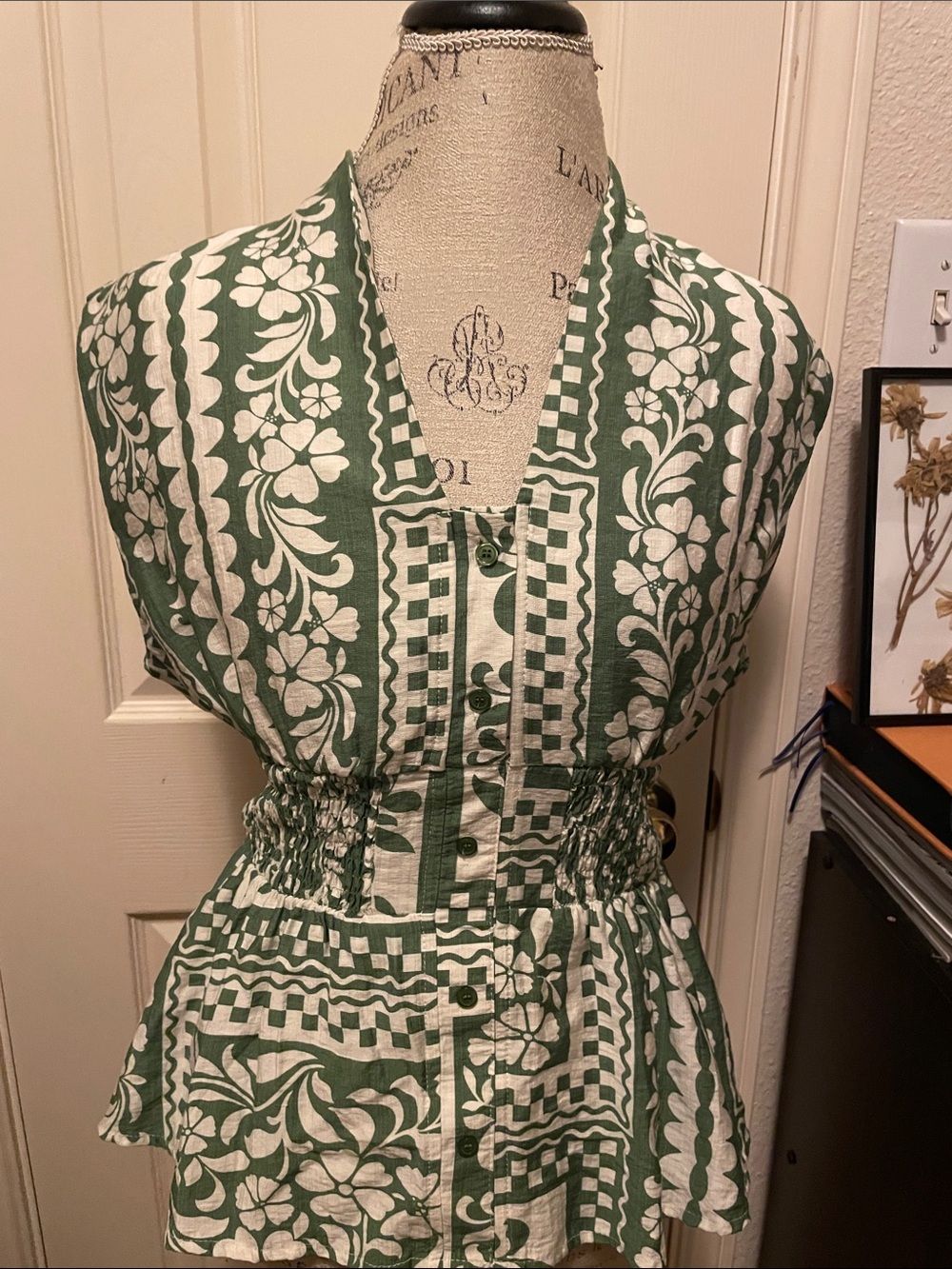 Umgee White Top with Green Trim